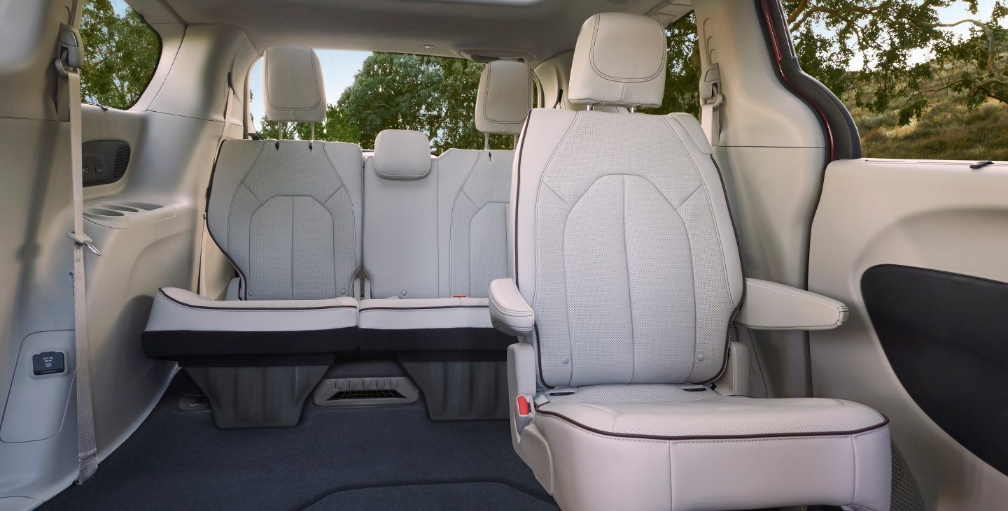 Chrysler Pacifica Touring L lease - photo 9