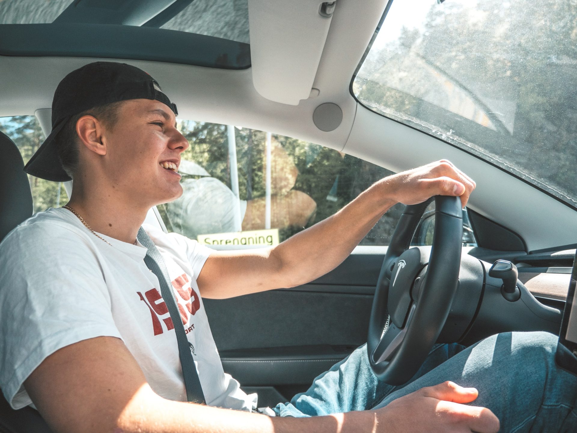 HOW CAN YOU LEASE A CAR FOR A TEENAGER?