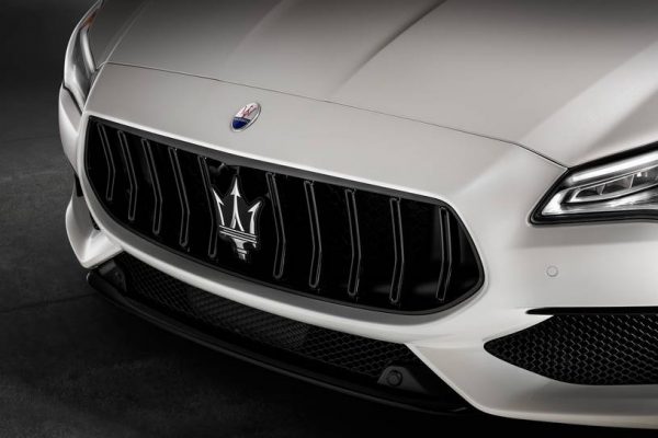 Maserati Quattroporte photo 7