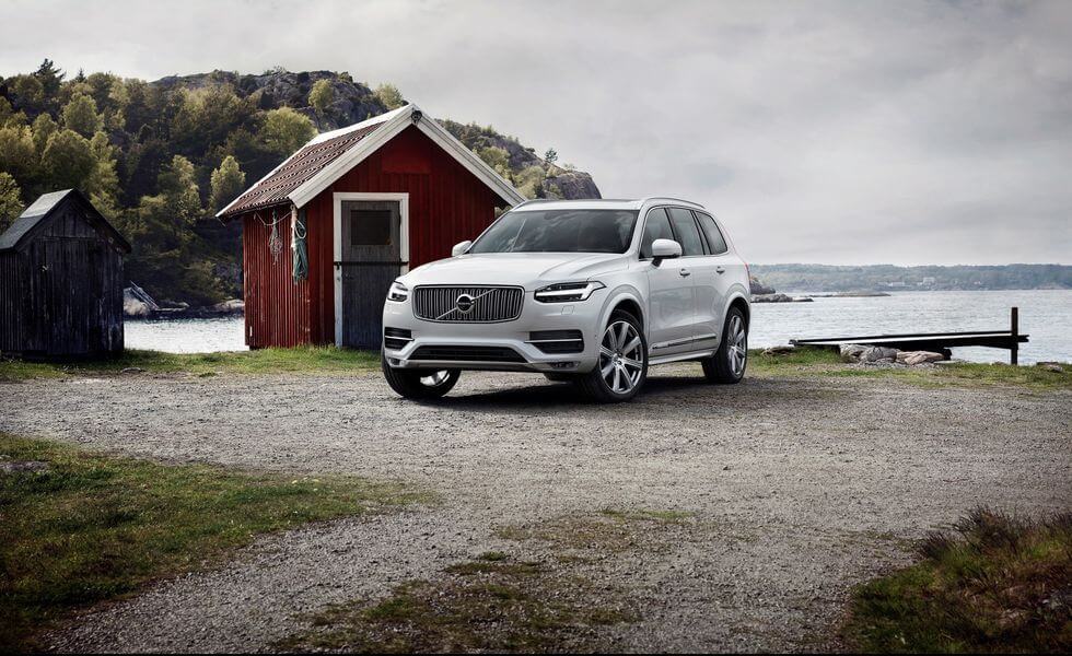 Volvo XC90 T6 front near the shore