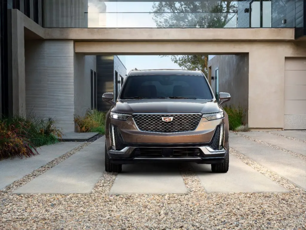 front view of cadillac xt6 on the driveway