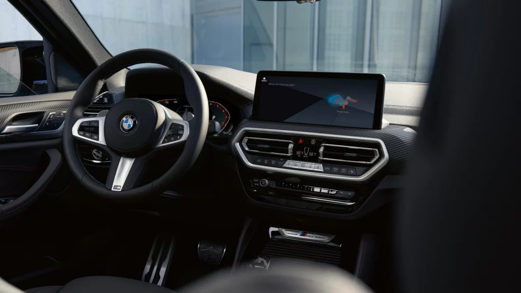 infotainment system and steering wheel of 2021 bmw x4