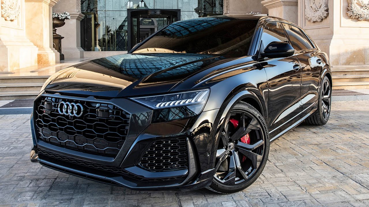 Audi RS Q8 front profile 