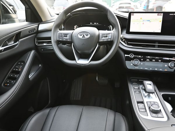 photos of 2025 INFINITI QX60 interior, exterior, tech dashboard, and rear design