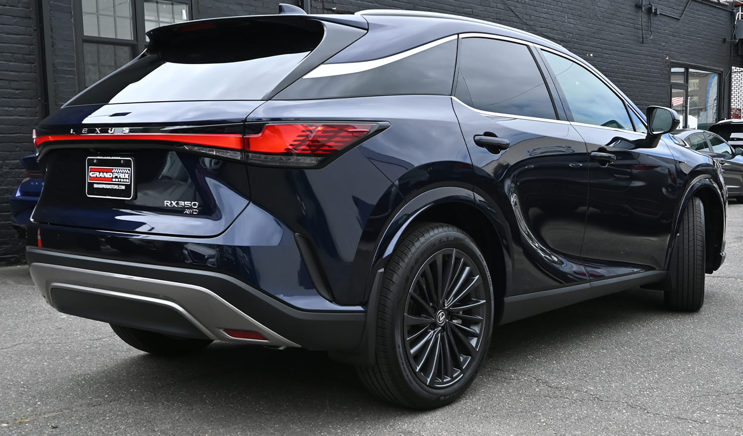 Lease the 2025 Lexus RX350 – Luxury, Performance, and Value Combined