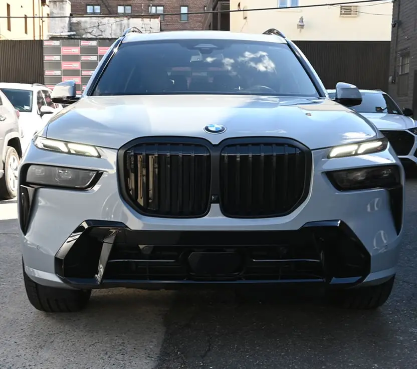 2025 BMW X7