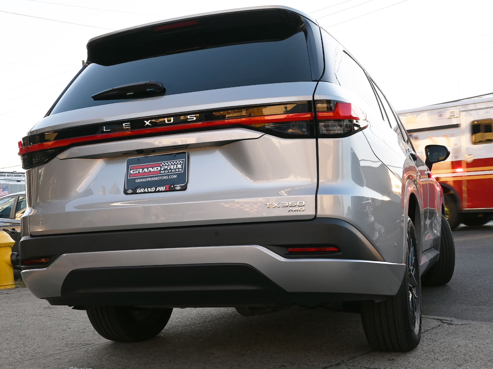 Best SUV Lease Deals for Summer Road Trips in New York