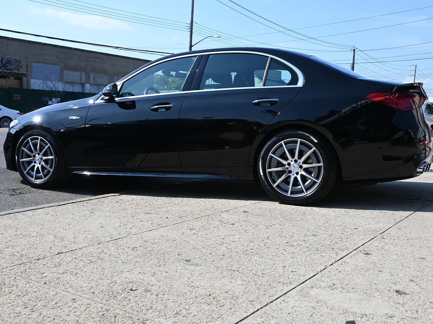 Why Summer Is One of the Best Times to Lease a Vehicle